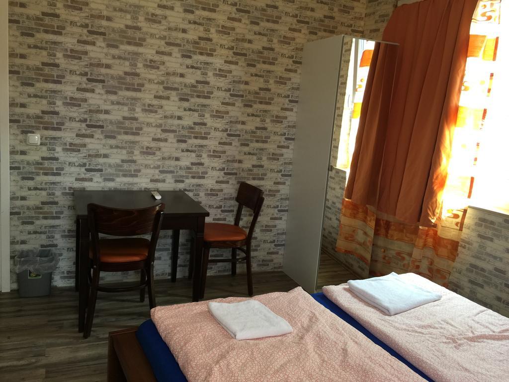 ליבק Pension Santorini מראה חיצוני תמונה